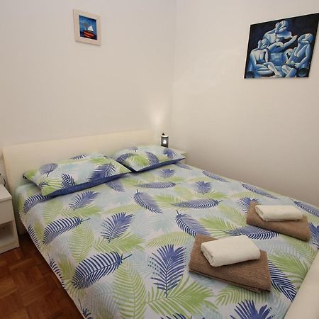 Apartment Luigi โปเรช ภายนอก รูปภาพ