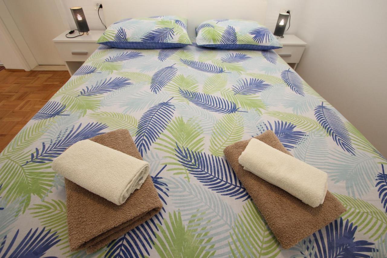 Apartment Luigi โปเรช ภายนอก รูปภาพ