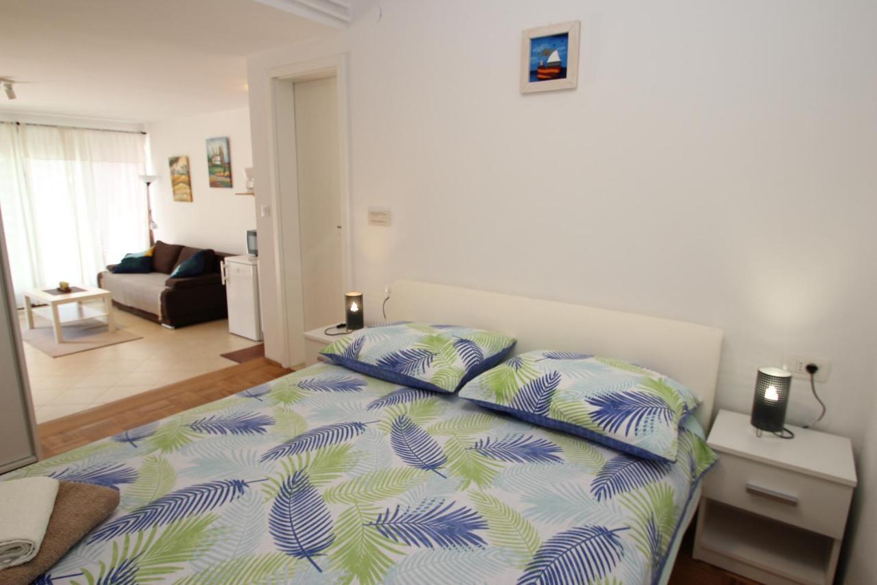 Apartment Luigi โปเรช ภายนอก รูปภาพ