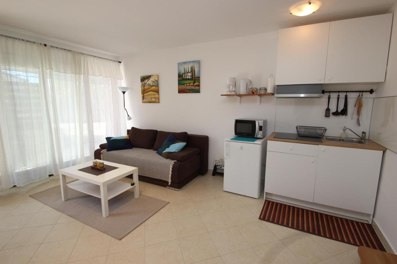 Apartment Luigi โปเรช ภายนอก รูปภาพ