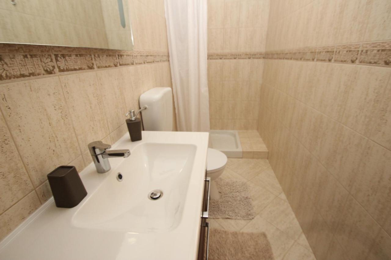 Apartment Luigi โปเรช ภายนอก รูปภาพ