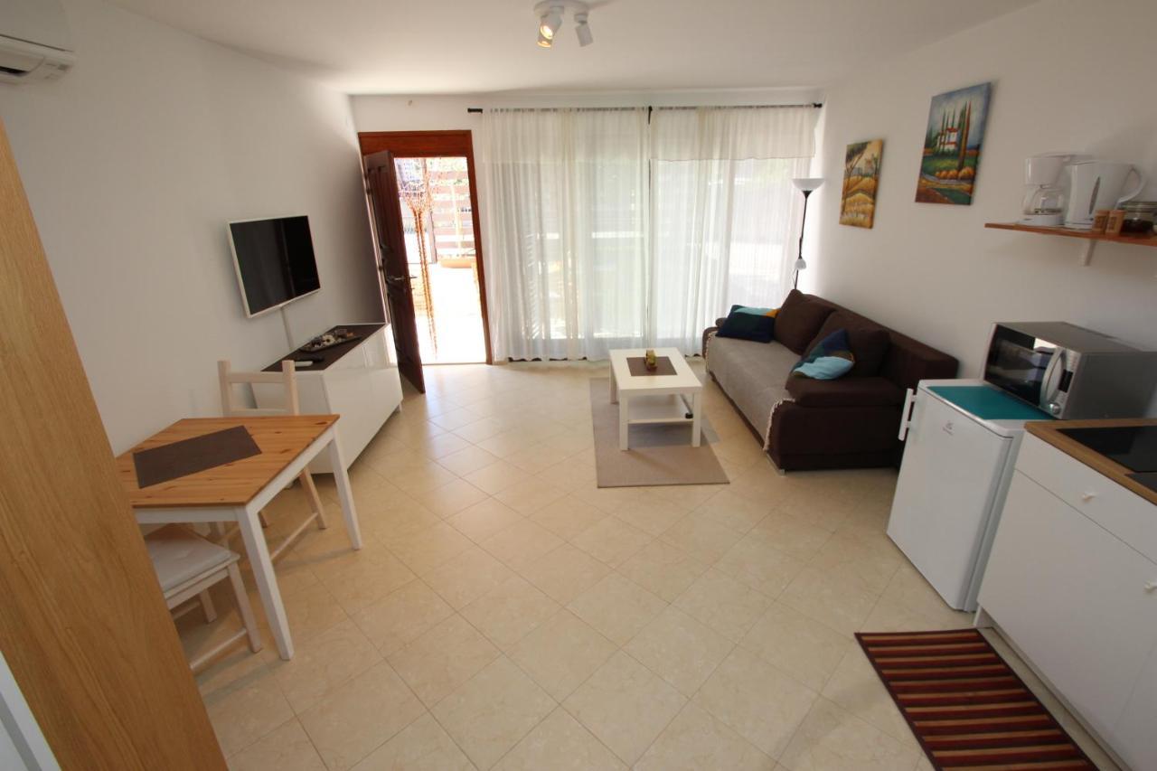 Apartment Luigi โปเรช ภายนอก รูปภาพ